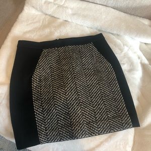 Size 2 JCrew wool mini skirt- tweed w pockets